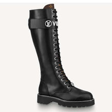 Load image into Gallery viewer, Louis Vuitton Women Territory Flat Higher Ranger Black Calf Leather LV Circle