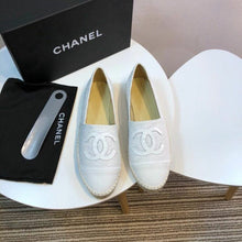Load image into Gallery viewer, Tweed and Patent Leather CC Espadrilles Spring/Summer Collection Act 2 White