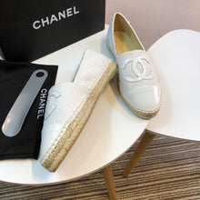 Load image into Gallery viewer, Tweed and Patent Leather CC Espadrilles Spring/Summer Collection Act 2 White