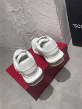 Load image into Gallery viewer, Valentino Garavani Bounce Runner Sneakers Calfskin Leather Fall/Winter 2018 Collection, White
